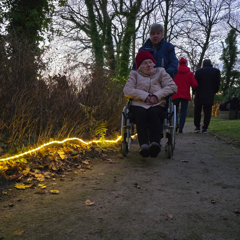 Zauberhaften Gartenbeleuchtung beim Wiehnachtstuun. Foto: PFL